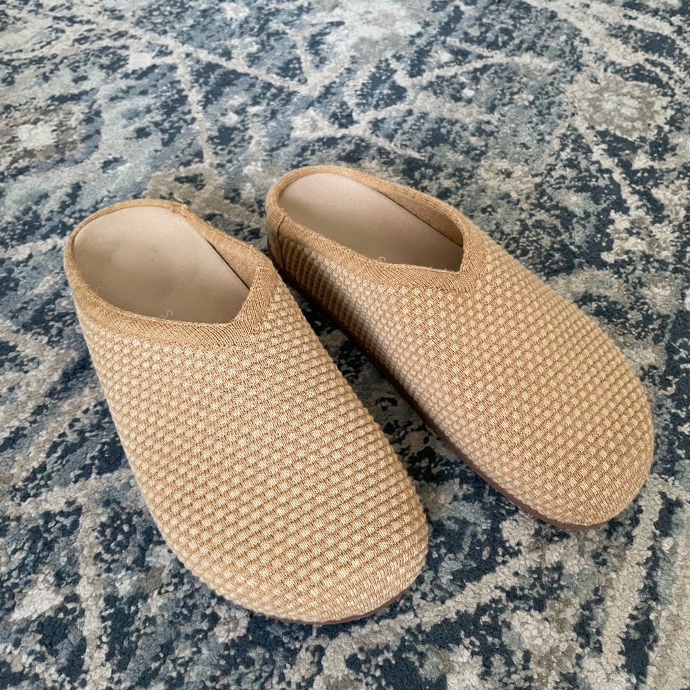 Rothy's clogs - never worn